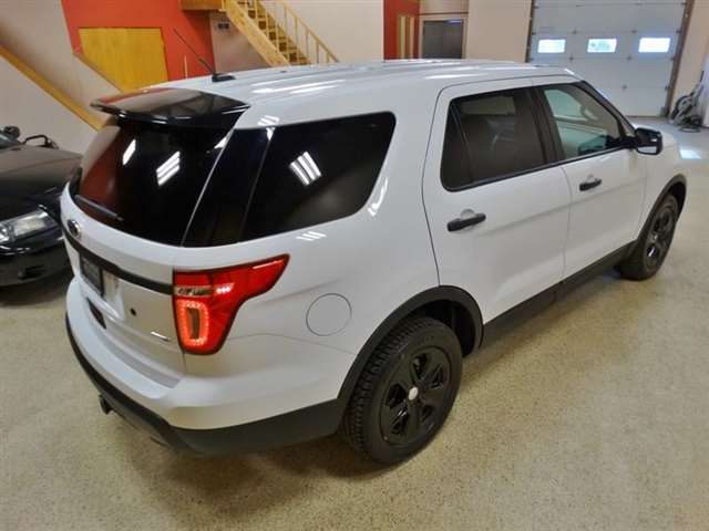 Ford Explorer 2013 photo 19